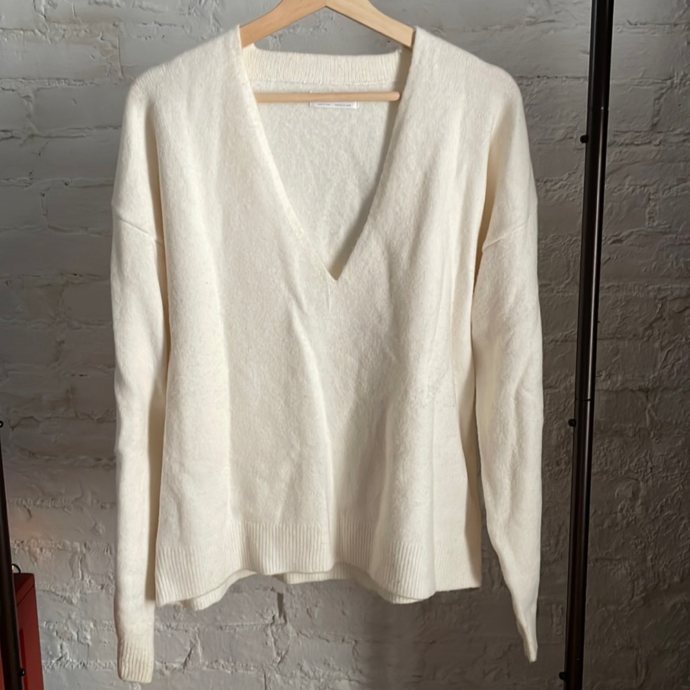 Oak & Fort deep V-neck sweater